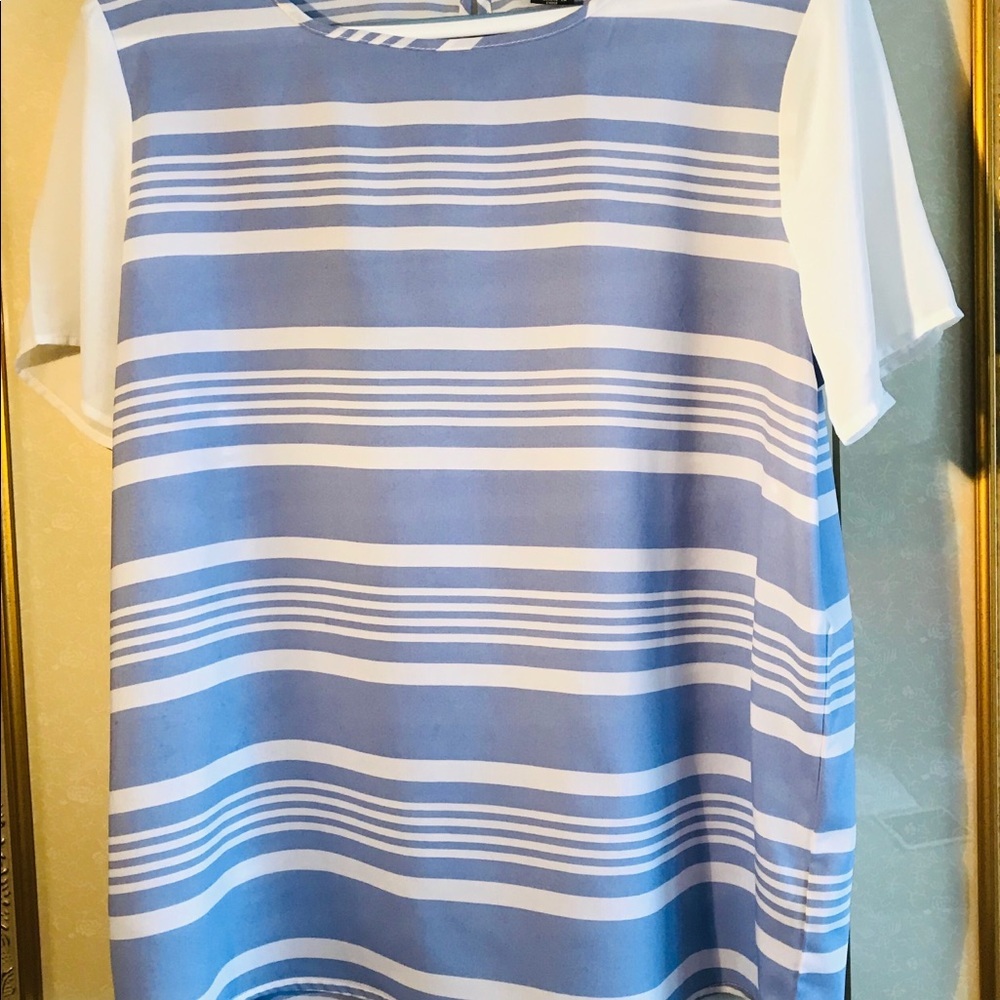 🌺Blue & White Stripe Blouse